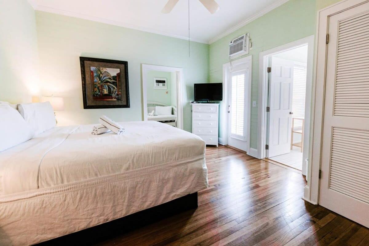 King Suite Balcony - At James House Key West Exterior foto